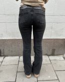 Lågmidjade Svarta Bootcut-Jeans