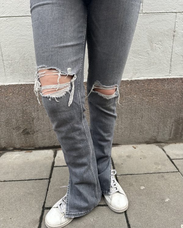 Grå Högmidjade Jeans med Hål - Bild 4